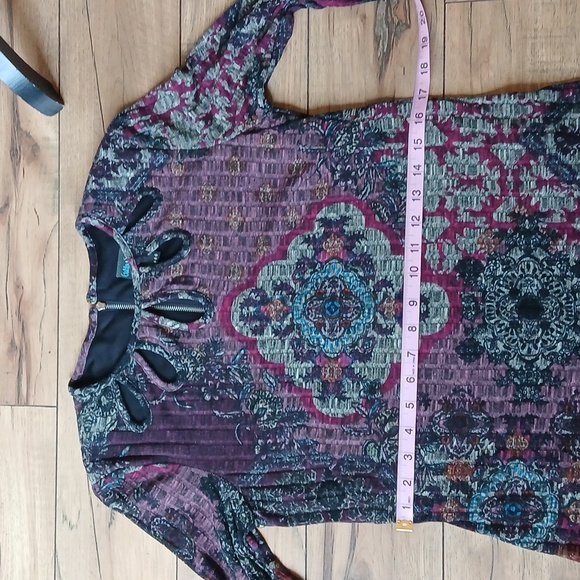 Gabby Skye Boho Multicolor Printed Knee-Length Dress. Size 4 - Picture 16 of 17